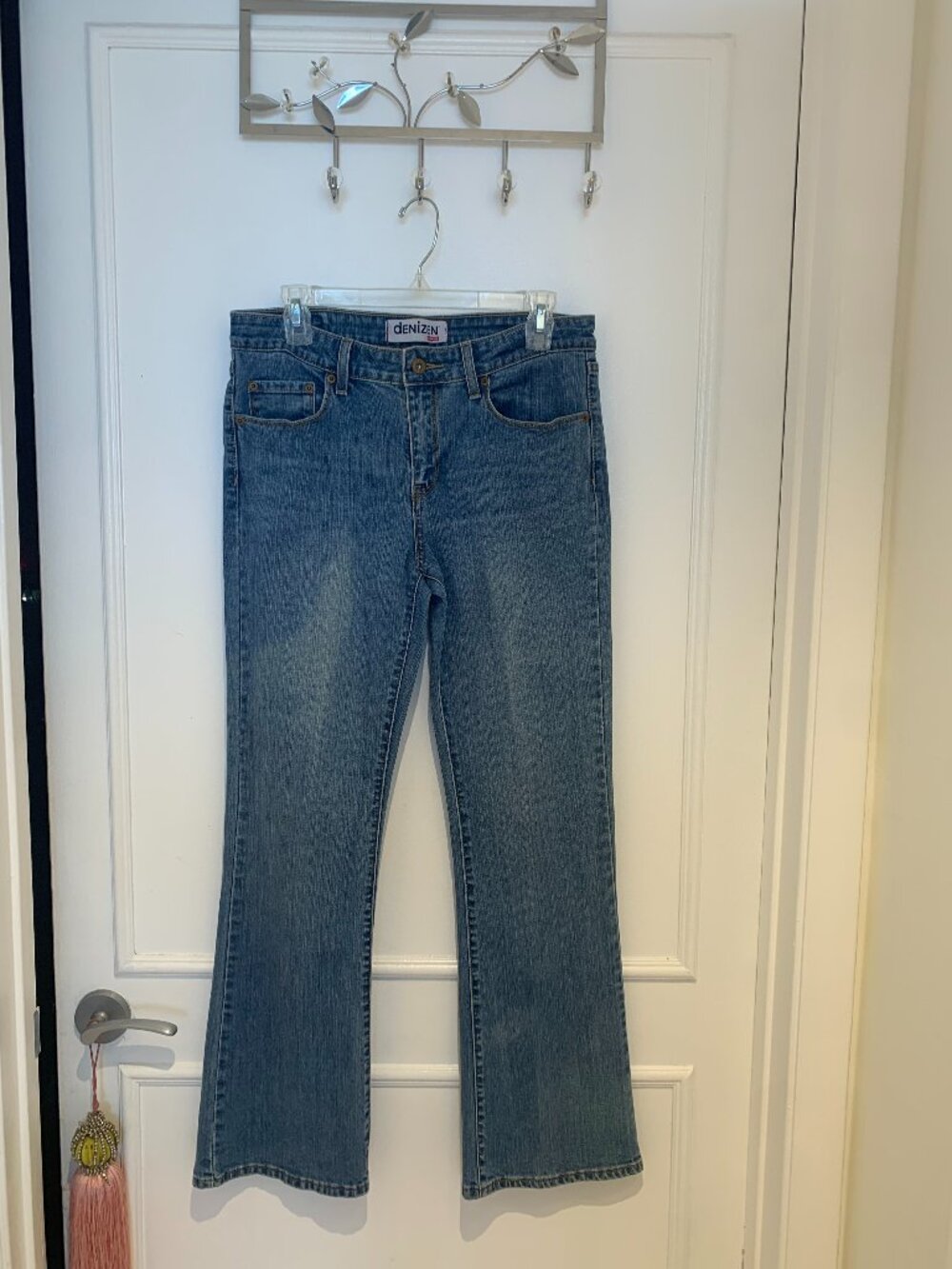 Denizen from Levi's Boot Cut Medium Blue Denim Women's Jeans Size 10, Gently Use